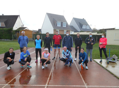 Une pyramide à 95 et 100% de vma pour nos triathlètes.